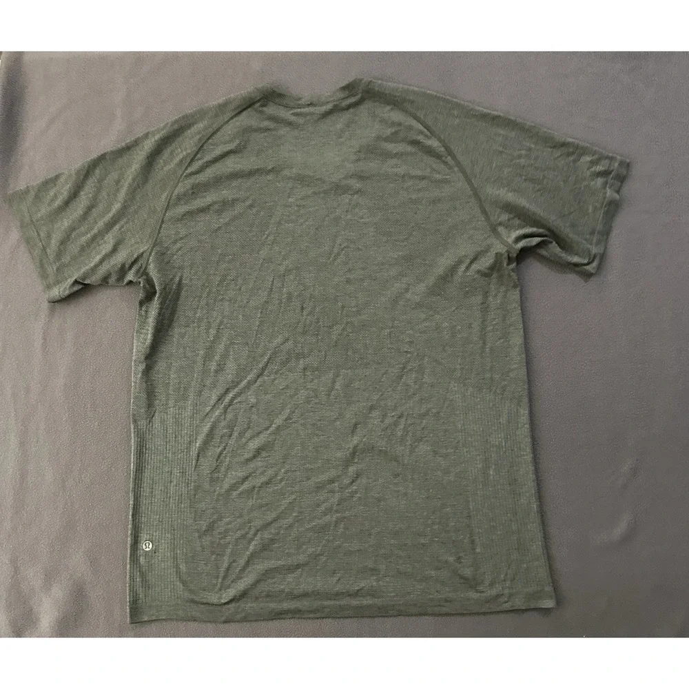 Lululemon Shirt Mens Size 2XL Metal Vent Tech Short Sleeve Tee Crew Gym Top